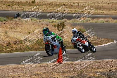 media/Apr-19-2025-AHRMA (Sat) [[3d98ca3309]]/Race/Group 1/Turn 4/